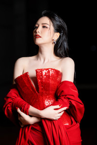 Á hậu Thuỵ Vân: 