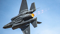 Ấn Độ loại tiêm kích F-35A, quay lại với Su-57 sau căng thẳng với Mỹ?