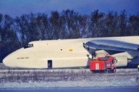 [ẢNH] Máy bay khổng lồ An-124 Nga văng mất động cơ, phải hạ cánh khẩn cấp