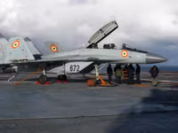 [ẢNH] MiG-29K rơi 3 lần trong năm khiến Ấn Độ cân nhắc mua F/A-18 thay thế