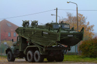 [ẢNH] Báo Nga ngạc nhiên khi Việt Nam tự động hóa ca-nô, sản xuất hàng loạt UAV