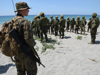 [ẢNH] Moskva - Tokyo gửi tín hiệu cho nhau bằng hàng trăm F-35 và T-72B3 ở quần đảo Kuril