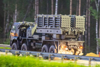 [ẢNH] Mỹ muốn cấm vận TOS-2 Tosochka của Nga vì... quá mạnh