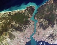 [ẢNH] NATO dọa đóng cả eo biển Bosphorus và Gibraltar, khoá chặt Hạm đội Biển Đen