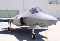 [ẢNH] Moskva - Tokyo gửi tín hiệu cho nhau bằng hàng trăm F-35 và T-72B3 ở quần đảo Kuril