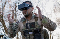 Ukraine sản xuất ồ ạt máy bay không người lái FPV nhưng thiếu phi công