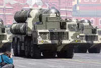 [ẢNH] Vì sao S-300 huyền thoại luôn im lặng trước những đòn đánh của UAV?