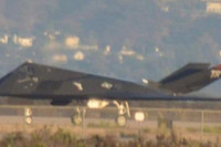 [ẢNH] Được cấp số hiệu mới, máy bay tàng hình F-117 chính thức tái hoạt động?