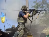 [ẢNH] Ly khai miền Đông sẵn sàng đầu hàng và trở về với Ukraine