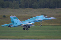 [ẢNH] Su-34 Nga tấn công trực diện phiến quân trong khu vực do Mỹ kiểm soát