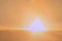 Cột lửa khổng lồ bùng lên từ trạm trung chuyển khí đốt Sudzha do bị tấn công