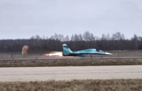 Oanh tạc cơ Su-34 hư hỏng nặng sau cú hạ cánh bất thành