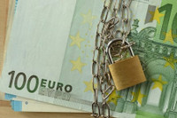 Reuters: Nga chấp nhận dùng 300 tỷ USD bị đóng băng để tái thiết Ukraine ?