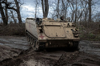 Quân đội Ukraine nhận hàng loạt thiết giáp BTR-4 sản xuất mới