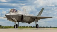 JAS 39 Gripen bất ngờ hưởng lợi khi Canada dự định hủy hợp đồng tiêm kích F-35