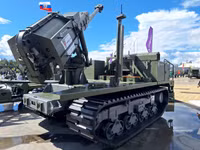 Pháo tự hành robot hóa đặc biệt ra mắt tại Diễn đàn Army 2024