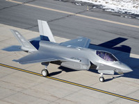 Ấn Độ cấp tốc mua tiêm kích F-35 và loại Su-57 khi Pakistan sắp sở hữu FC-31?