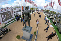 Nga tăng cường sản xuất 300 loại vũ khí, trang bị mới