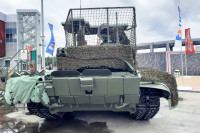Quân đội Nga nhận lô xe tăng T-80BVM 'chống máy bay không người lái' đặc biệt
