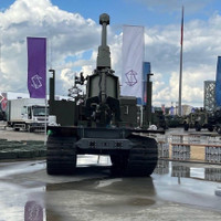 Pháo tự hành robot hóa đặc biệt ra mắt tại Diễn đàn Army 2024