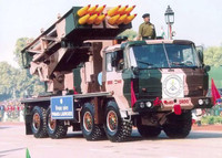 Pháo phản lực phóng loạt Pinaka Ấn Độ lấp chỗ trống trong lục quân Pháp?