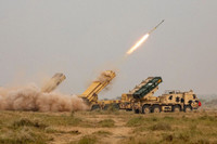 Pháo phản lực phóng loạt Pinaka Ấn Độ lấp chỗ trống trong lục quân Pháp?