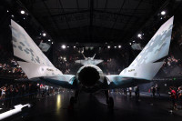 [ẢNH] MiG công bố tiêm kích tàng hình hạng nhẹ cạnh tranh trực tiếp với Su-75