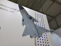 [ẢNH] Nga tiếp tục gây sốc tại MAKS 2021 với tiêm kích tàng hình bí ẩn MiG-49