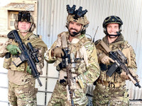 [ẢNH] Đặc nhiệm SEAL gia tăng hoạt động sát bờ biển đối thủ tiềm tàng