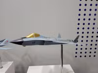 [ẢNH] Nga tiếp tục gây sốc tại MAKS 2021 với tiêm kích tàng hình bí ẩn MiG-49