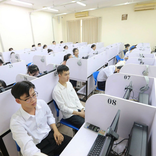 Tin Podcast ngày 28-9-2025: Thi tốt nghiệp THPT trên máy tính ở nơi đủ điều kiện