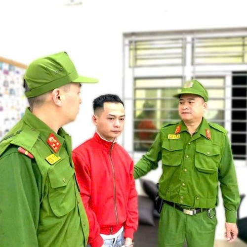 Tin Podcast ngày 19-11-2025: Đối tượng truy nã nguy hiểm bị bắt giữ tại sân bay Nội Bài