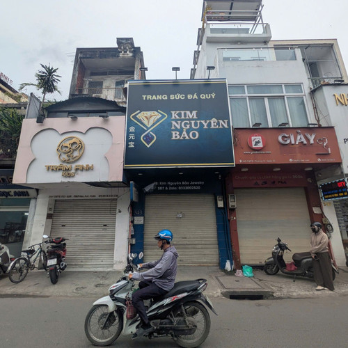 Tin Podcast ngày 28-11-2025: Công an vào cuộc vụ hàng loạt khách hàng mất liên lạc với chủ tiệm vàng