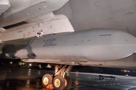 Nga cải tiến tên lửa Kh-101 để đối phó phòng không Ukraine