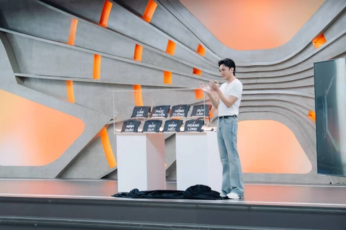 Soobin xúc động khi học trò bảo toàn đội hình tiến thẳng vào Chung kết