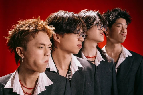 Album “FU”: Hành trình trưởng thành của những người trẻ “dám khờ dại”