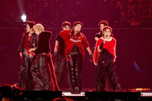 Nhóm nhạc UPRIZE và dàn nghệ sĩ thế hệ mới chính thức ra mắt