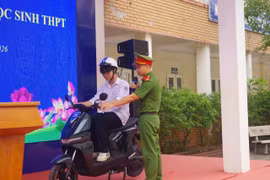 Hướng dẫn kỹ năng lái xe an toàn cho hơn 2.000 học sinh trung học phổ thông