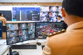 Hơn 1.800 mắt camera AI đã thay đổi tâm lý người tham gia giao thông tại Thủ đô như thế nào?