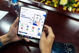 Công an Hà Nội hướng dẫn công dân 6 bước nộp phạt "nguội" qua ứng dụng iHanoi