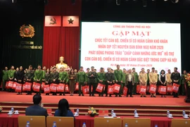 Công an Hà Nội lan tỏa nghĩa tình, chăm lo cán bộ chiến sĩ và gia đình trước thềm Xuân mới