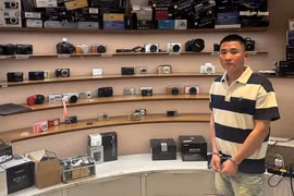 Bắt đối tượng trộm cắp 10 máy ảnh đắt tiền