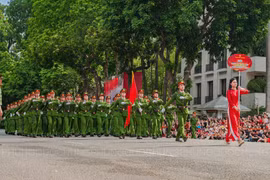 Xứng danh anh hùng, tận hiến vì bình yên của nhân dân