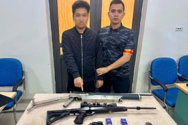 Thiếu niên 16 tuổi lộ hành vi cất giấu súng, đạn tại nhà khi bị tổ công tác 141 kiểm tra 