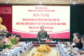 Tập trung mọi nguồn lực khắc phục điểm nghẽn về trật tự đô thị và ùn tắc giao thông tại Thủ đô