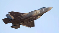 lan-dau-tien-tiem-kich-f-35-ban-ha-may-bay-yak-130-cua-iran-2-17727924509211403744990.jpg