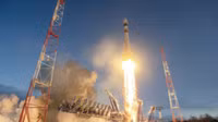zapusk-rakety-nositelya-srednego-klassa-soyuz-21b-s-kosmodroma-pleseck-tfpzli6e-1740960241t.png