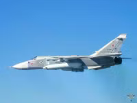 su-24m-rf-34002-baltijskogo-flotu-rffoto-generalnyj-shtab-zbrojnyh-syl-frantsiyi.jpg