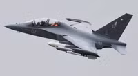 may-bay-huan-luyen-yak-130-17725925642551586902311.jpg