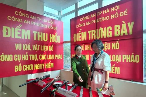 Công an phường Bồ Đề mở cao điểm thu hồi vũ khí, pháo trái phép